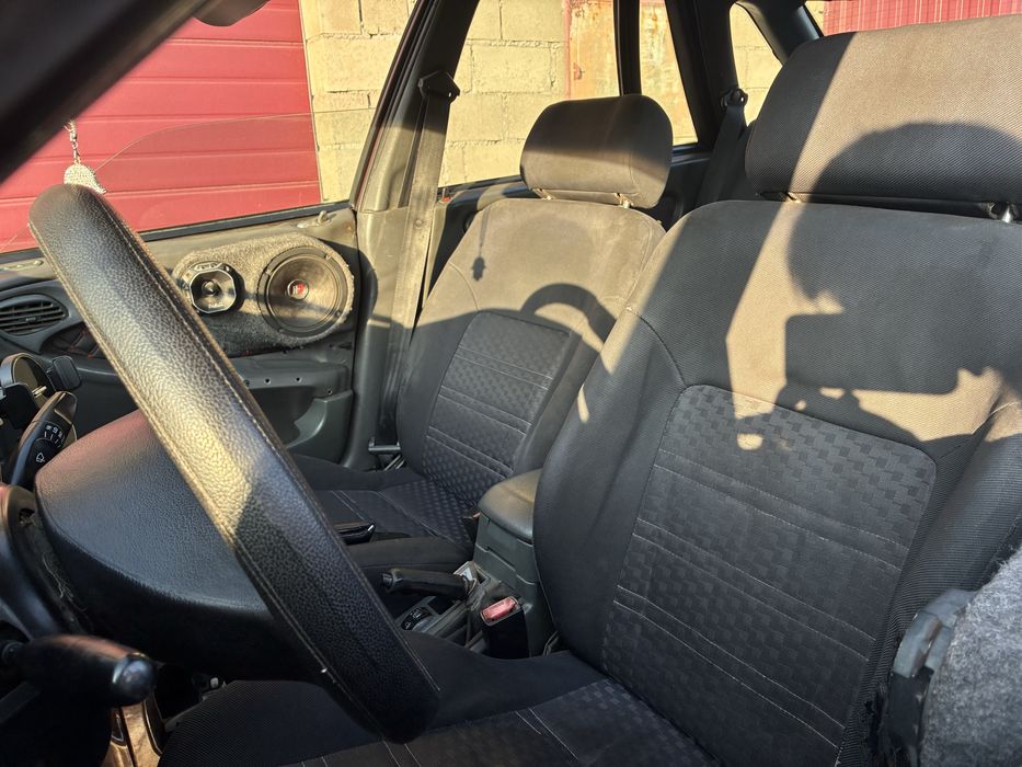 Машина Daewoo Espero 2л