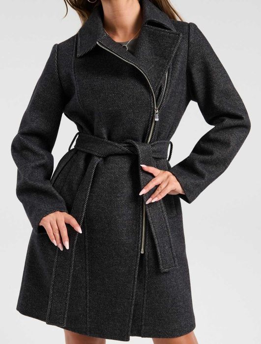 Чисто ново палто