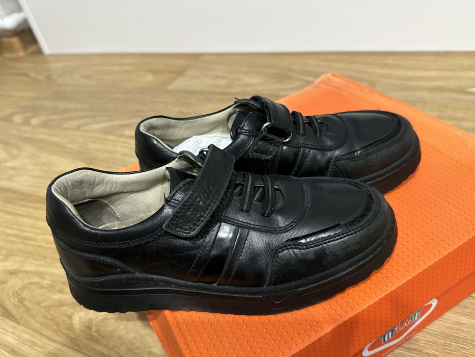 Туфли школьные, 34 и 33 размер