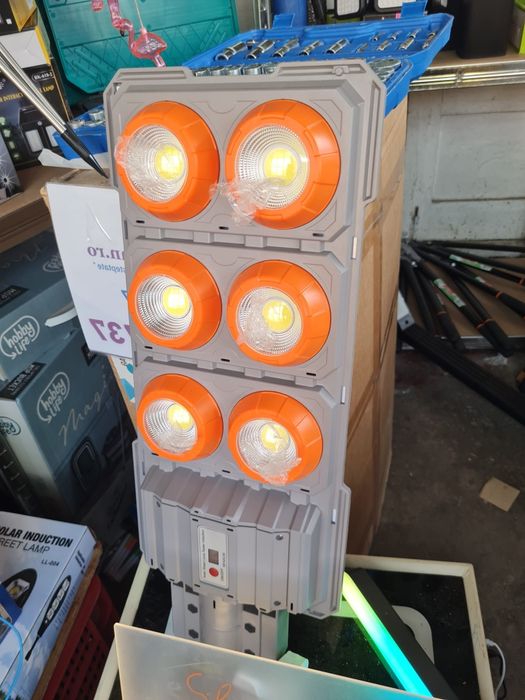 Lampă Solară Stradală