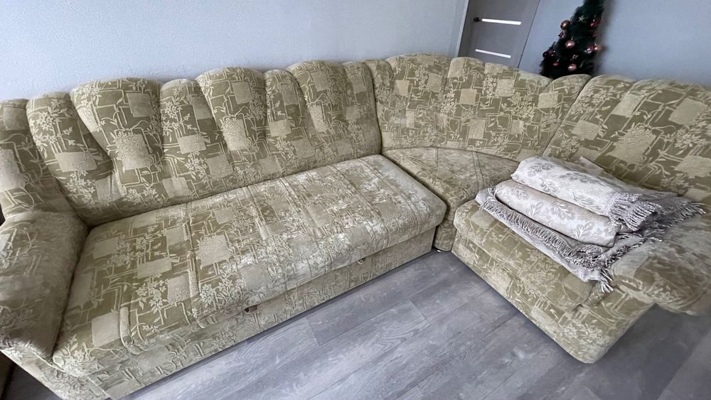 Мягкий уголок, диван