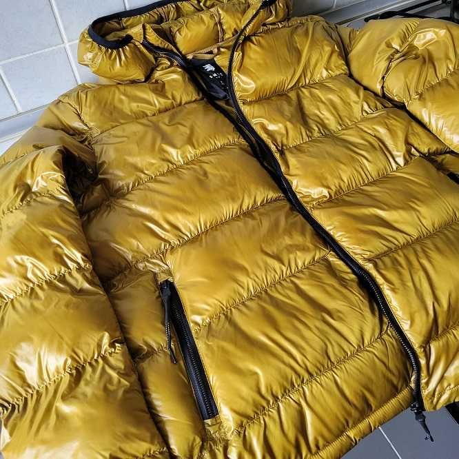 Geaca puffer lucioasa unisex XL cu gluga nou