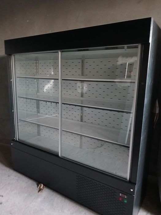 Ветрина халадилник азн