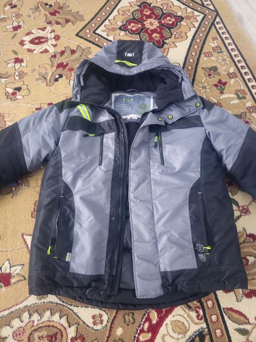 Куртка Уран.
