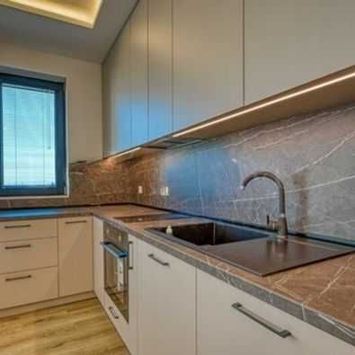 Дава се под наем Тристаен апартамент в София, Център - 97 кв.м за 538.56 € - Снимка #9