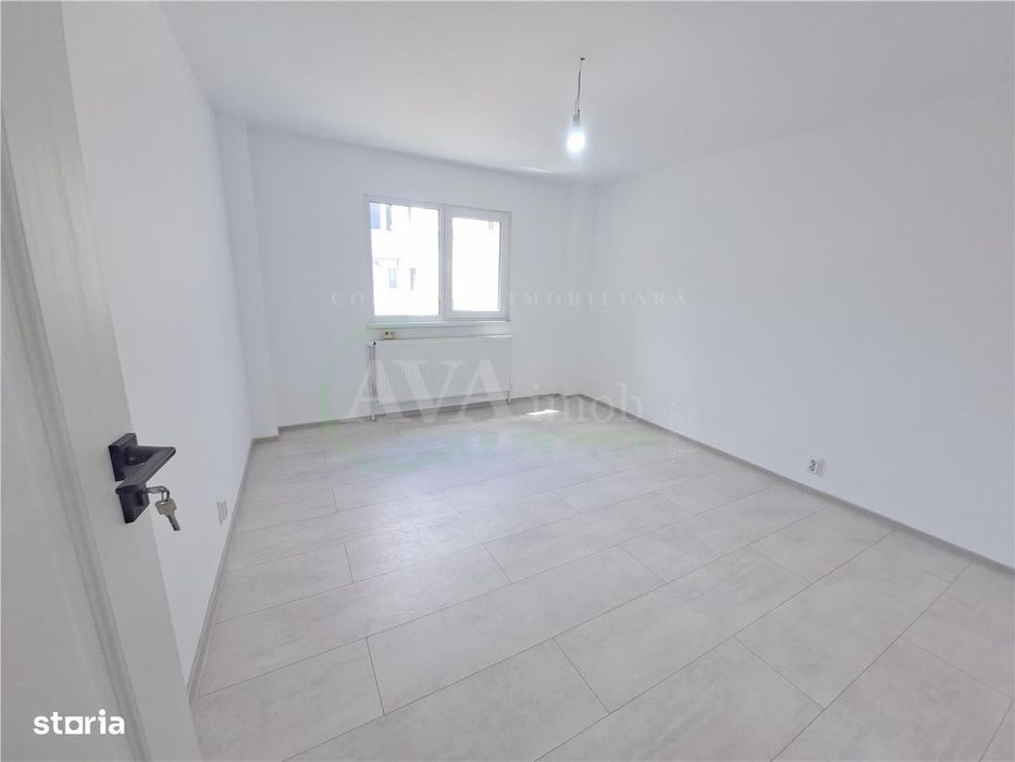 Garsoniera confort 1, etaj 2, cu centrala, nemobilata, zona Mioritei