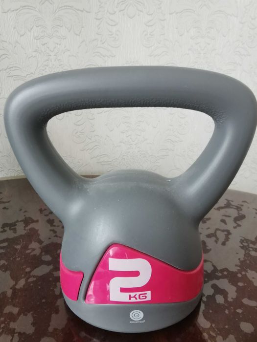 Гиря 2 кг пластик