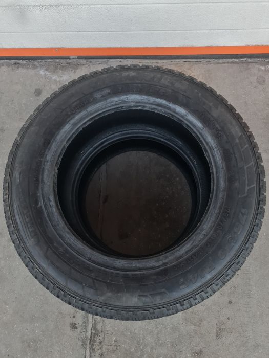 Зимни гуми 2 броя PIRELLI Carier Winter 175 70 R14C дот 3020