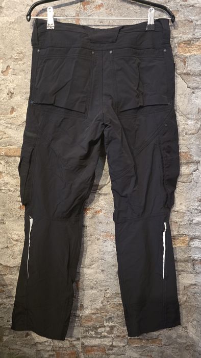 Strauss engelbert, Mascot