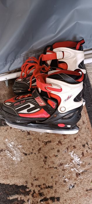 Коньки подростковые