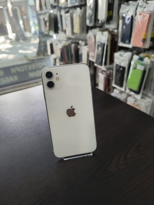 Apple iPhone 11 64GB White