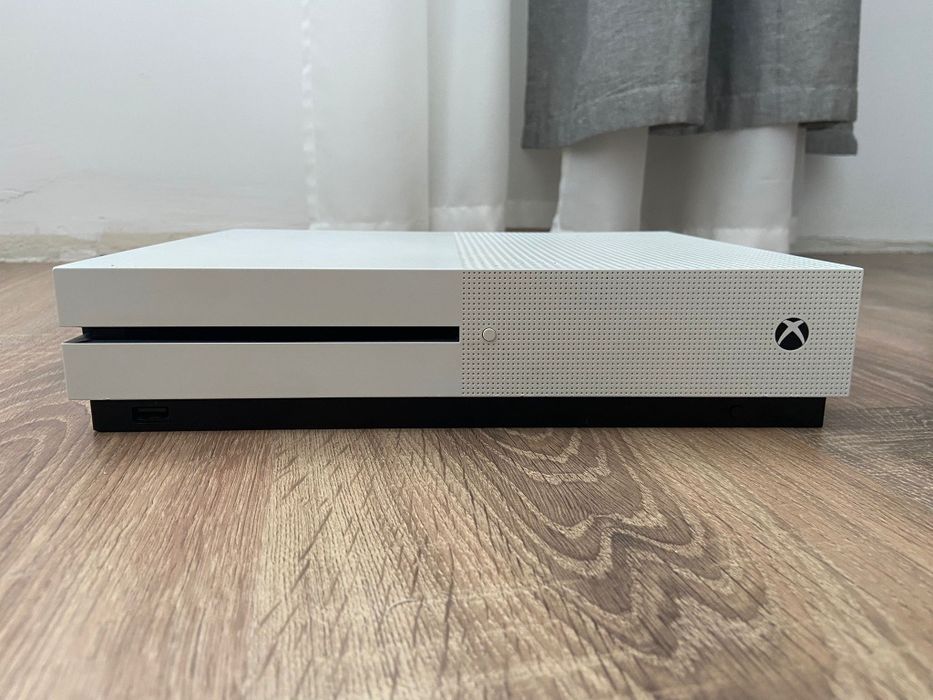 Xbox One S,Minecraft