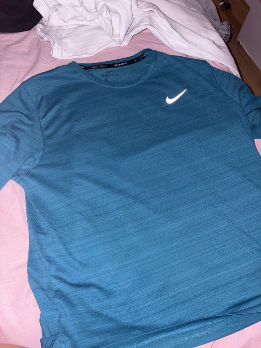 Тениска на Nike M размер