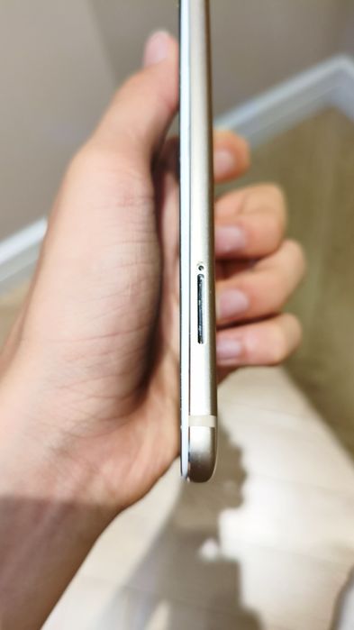 Xiaomi Mi A1 (4/64 ГБ, Gold).