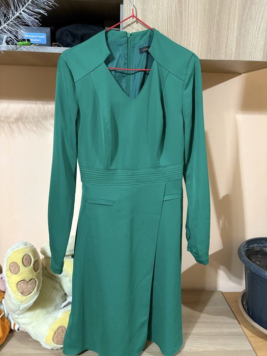 Продам женское платье