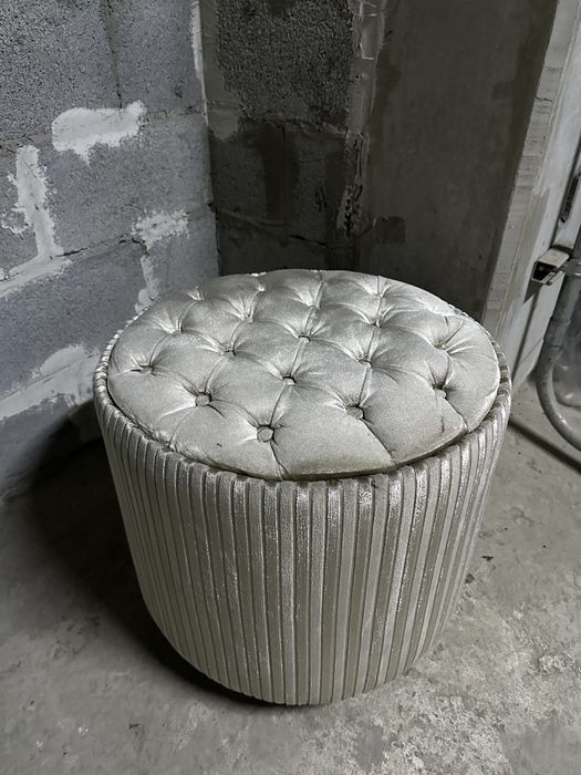 Пуфик на колесиках