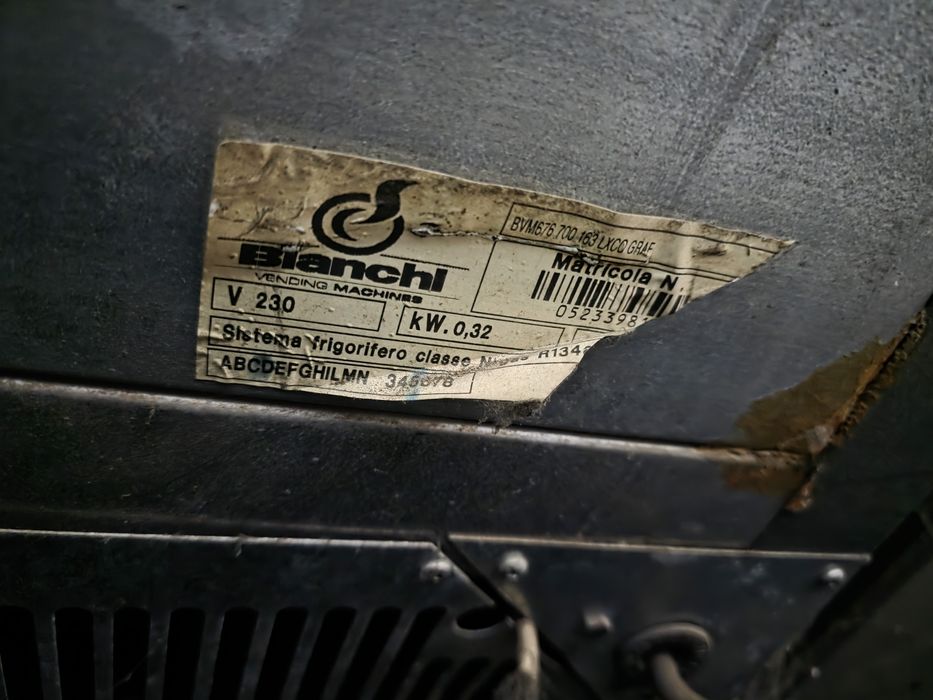 Вендинг Кафе машина и хладилна витрина Bianchi