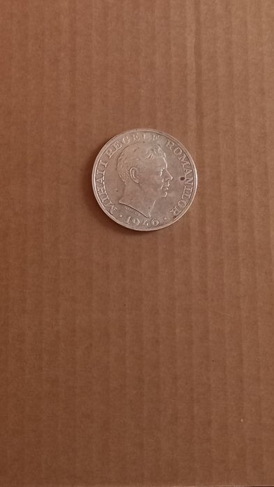 Vand 2 monede mari de Argint de 25.000 lei 1946,luciu din batere
