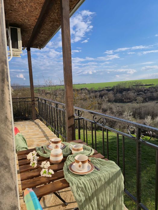 Вила Green Living - „Зеленият хълм“– Уют, панорамна гледка и релакс в с. Беджене