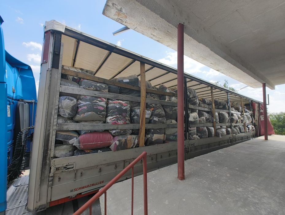 Дрехи втора употреба на едро