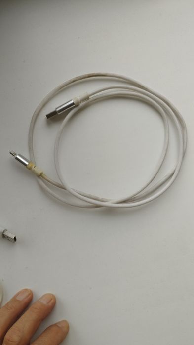 Продам зарядную кабель на Айфон