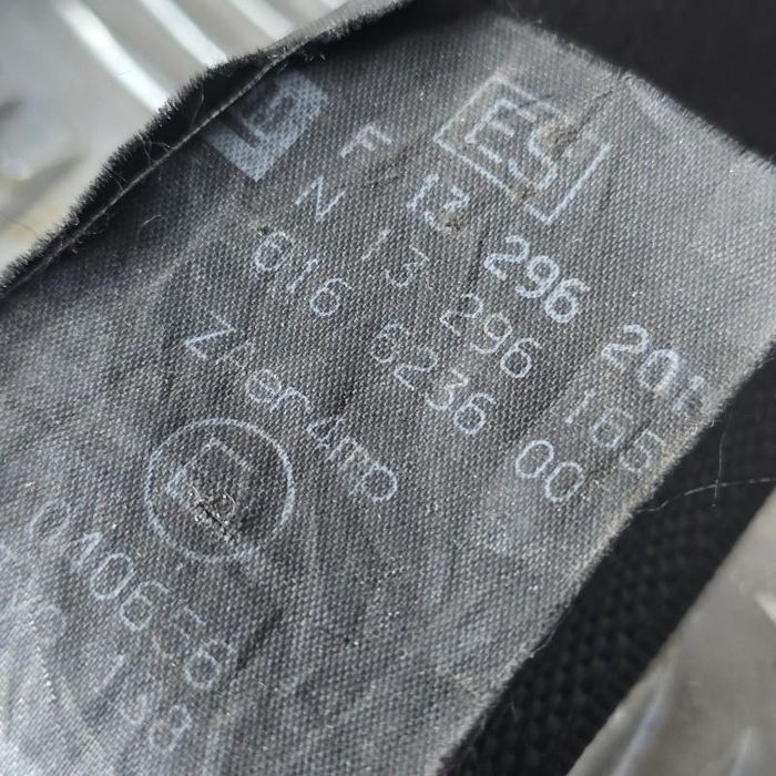 Centura de siguranta stanga spate Opel Astra H GTC