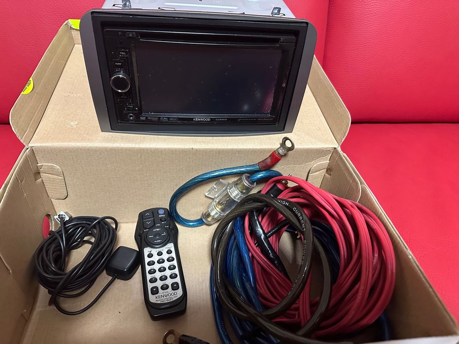 Sistem Audio Kenwood Auto