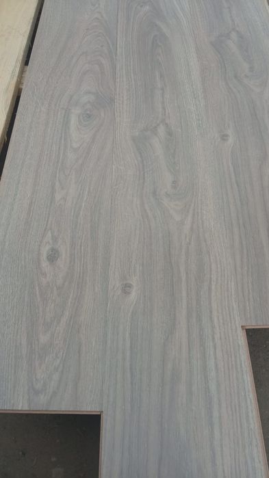 Ламинат влагостойкий