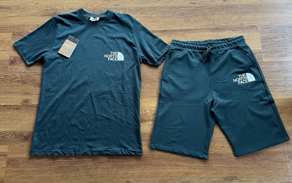 Мъжки,памучен,къс екип The North Face в масленозелено