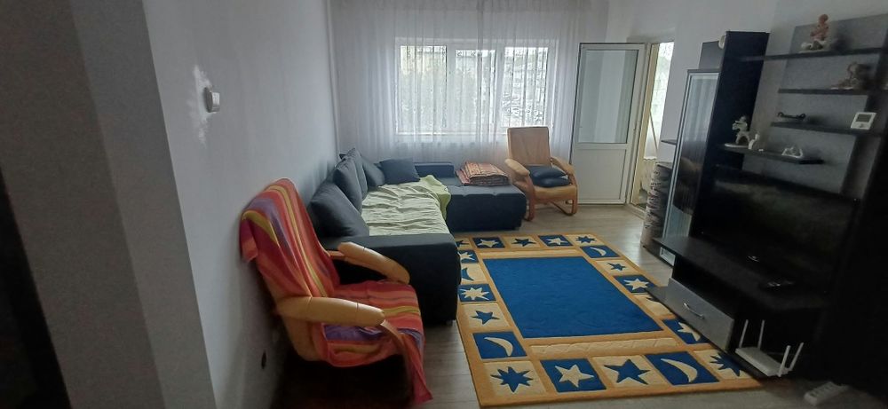 Închiriez apartament 3 camere Valea Lupului