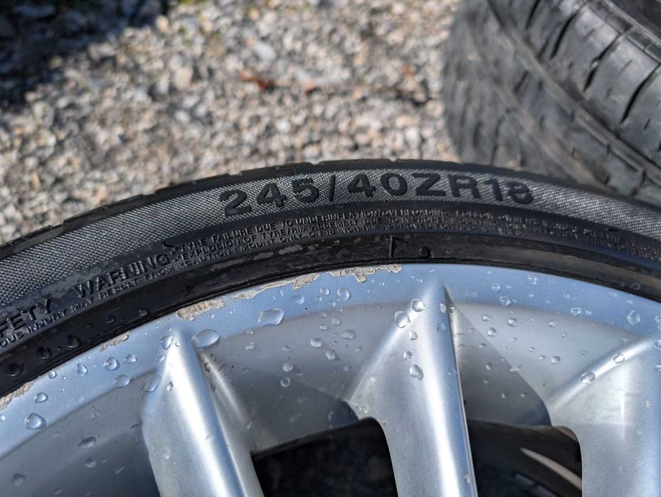 Volvo 5X108 - 18 цола - 63.4 Централен отвор с гуми 245-40-18 (летни)