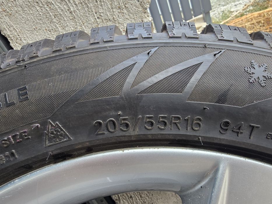 Продам зимние колеса в сборе