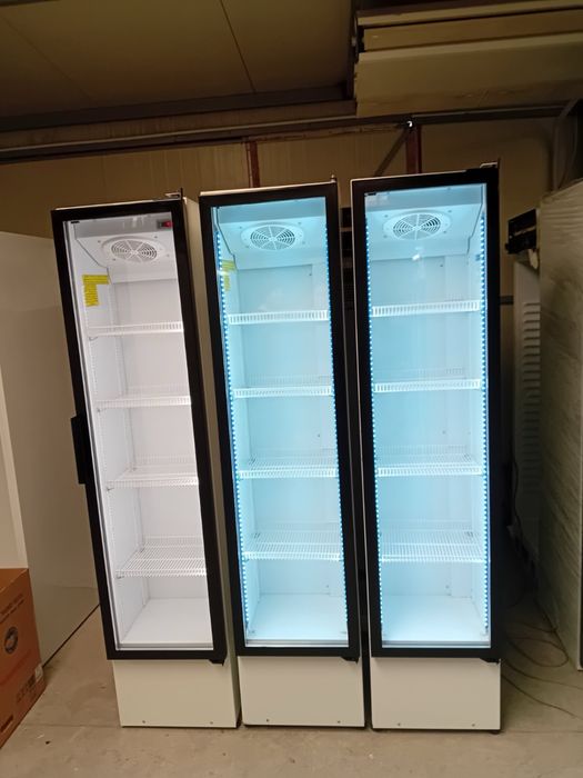 Хладилни Витрини- Вертикални, Плюсови