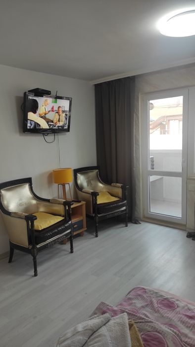 Студио Уют за 3-ма с тераса и кухня. Атрактивна локация