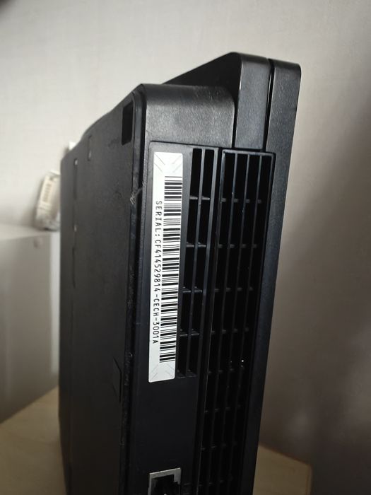 PS3 SLIM только тушка, прошита