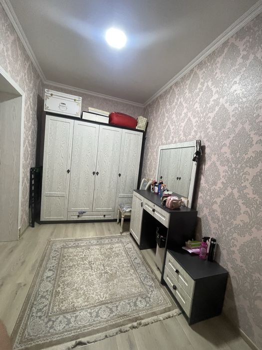 Ибин Сино Белтепада Навастройка сотилади.4 хона .130 кв.м
