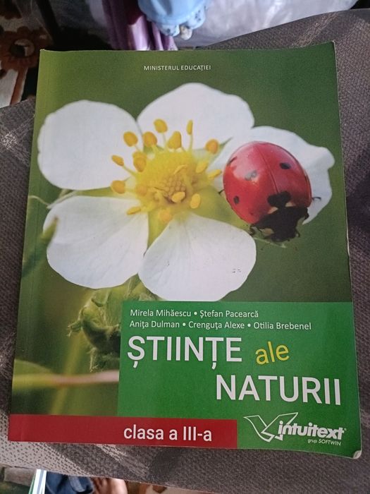 Vand 2 seturi de manuale clasa a III a