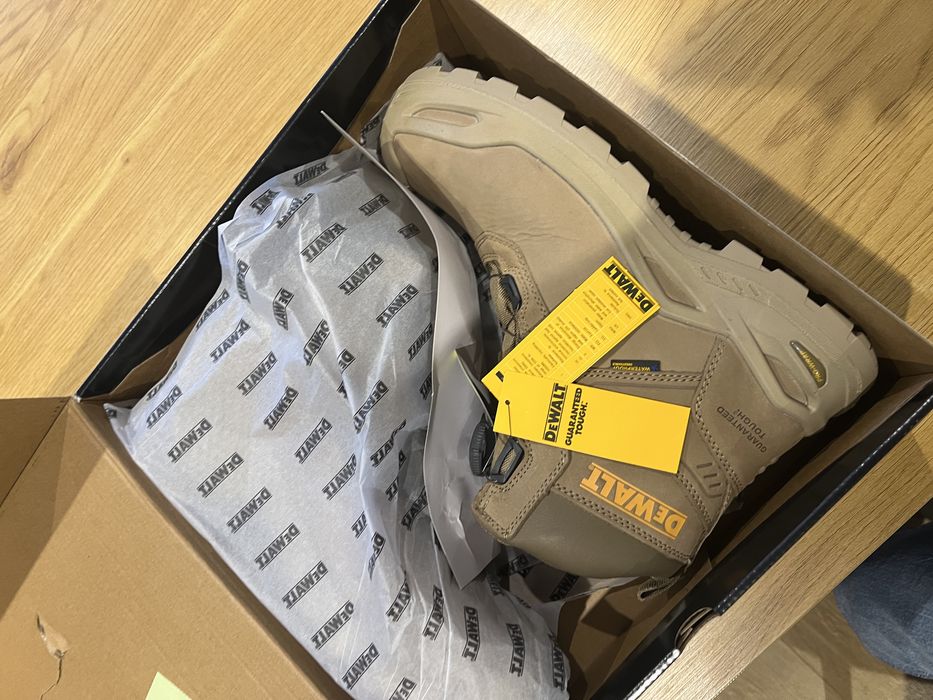 Bocanci de munca DeWalt