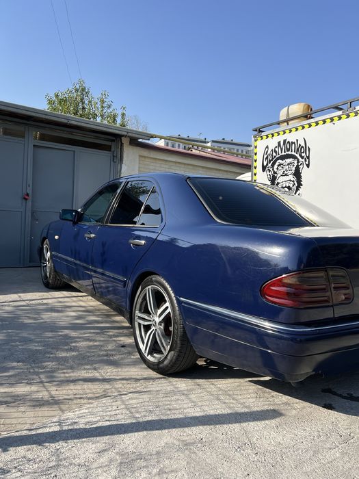W210 sotiladi xolati yaxshi