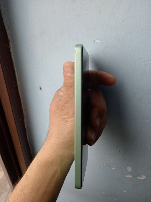 Redmi note 13. 128. 6+2