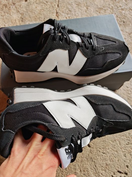 New balance 327.