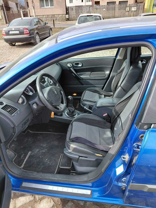 Renault  Megane, 2004,1,6 -16v