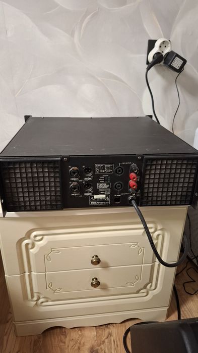 Усилитель Powerbeat PA1600