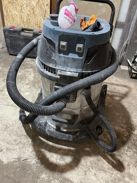 Продам строительный пылесос