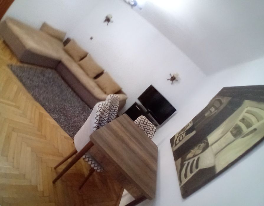 Central  Apartament de închiriat 3 camere