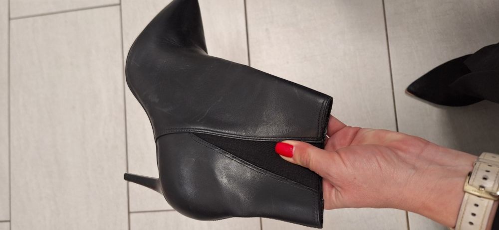 Нови кожени боти 40,5 с висок ток