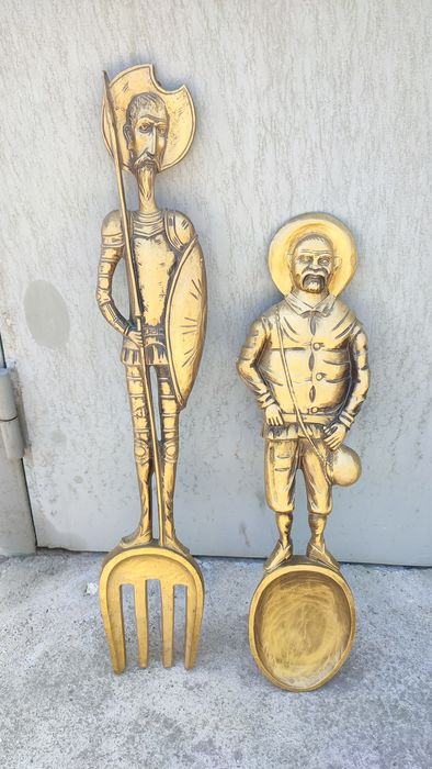 Совпластитал сказочный персонаж Дон-Кихот и Санчо Панцо.