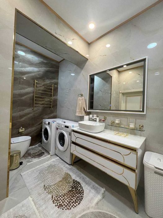 Квартира продается 3/5/6 /// 175м2 новостройка Ор-р посольство  России