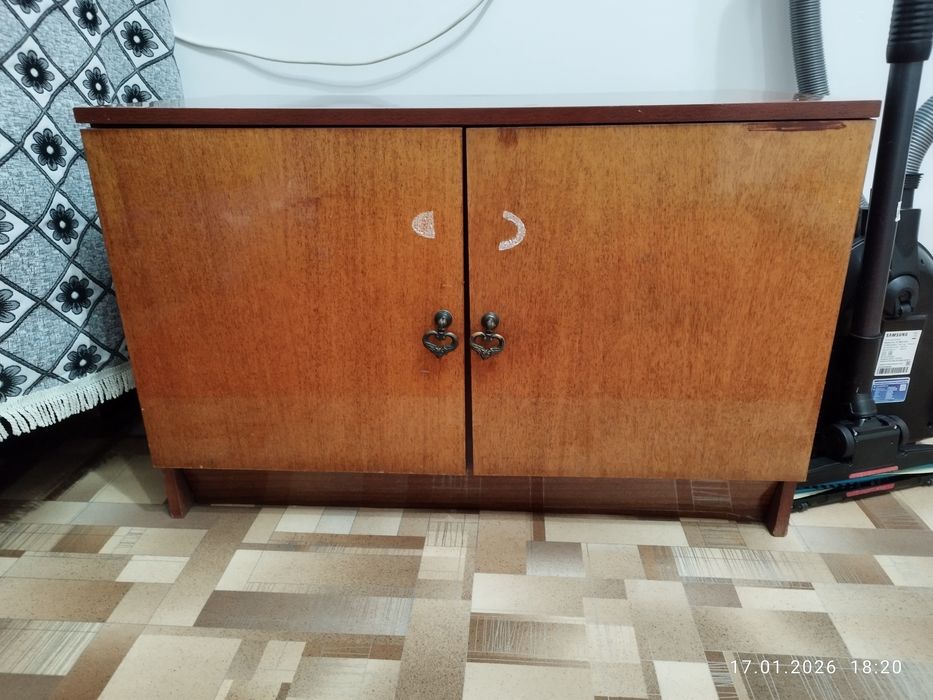 Продам Б/у советскую тумбу