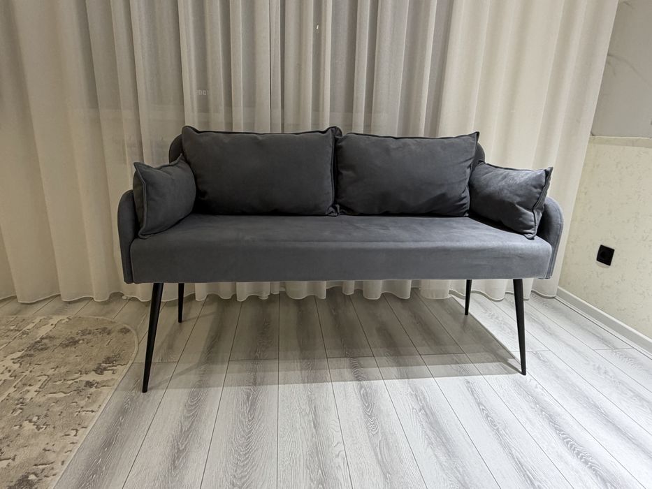 Продам Диванчик.